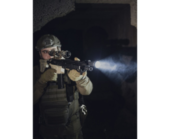 Тактический фонарь Armytek Predator Pro