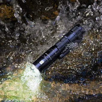 Ручной фонарь Fenix LD12R